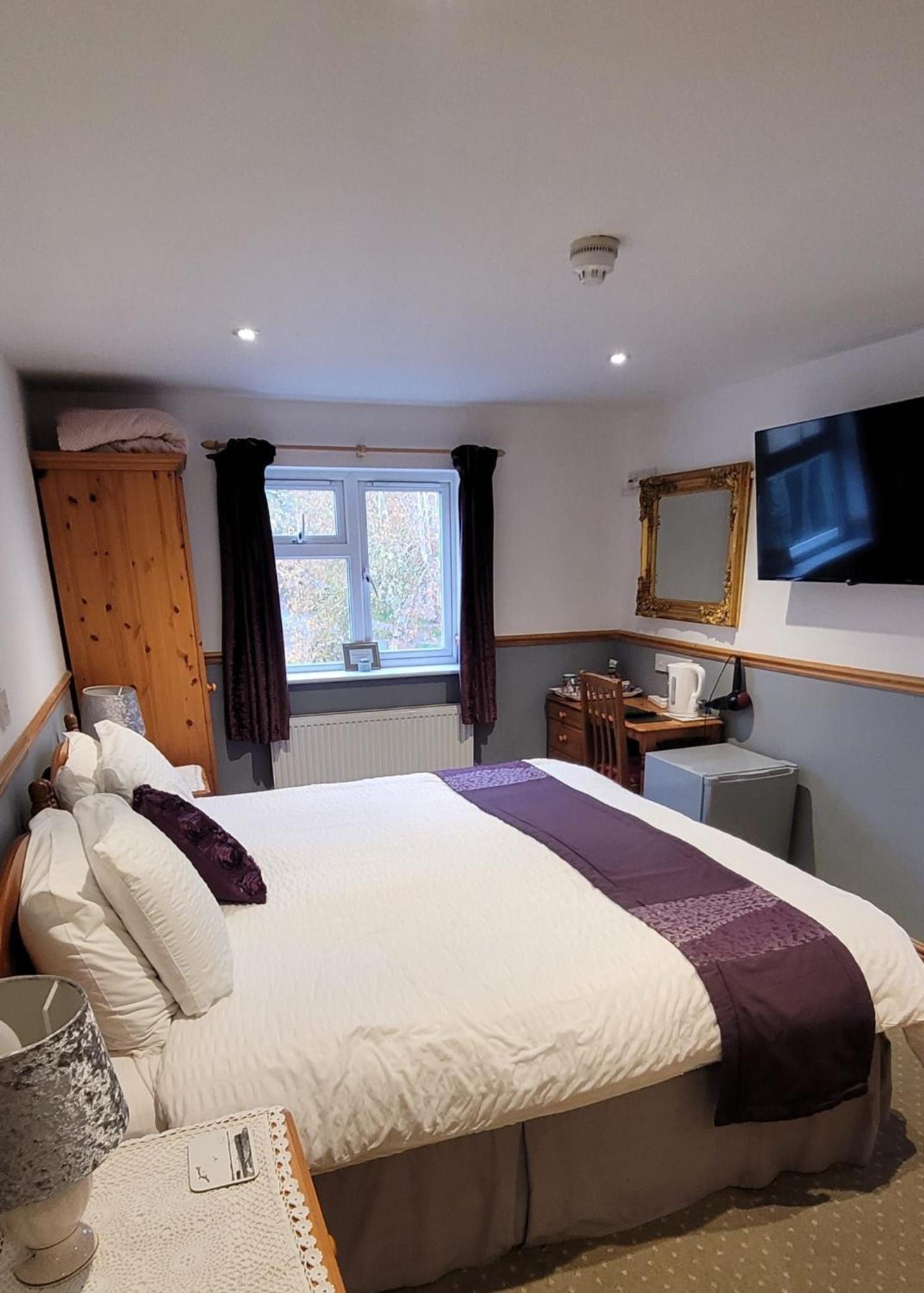 Alington House Bed & Breakfast